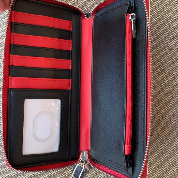 FINAL PRICE Loungefly x Disney Sensational 6 Wallet - Picture 12 of 15